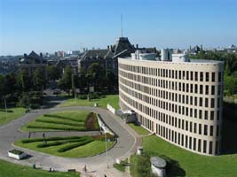 VUB admin building