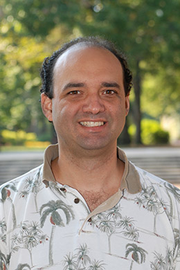 Dr. Gabriel Ferrer